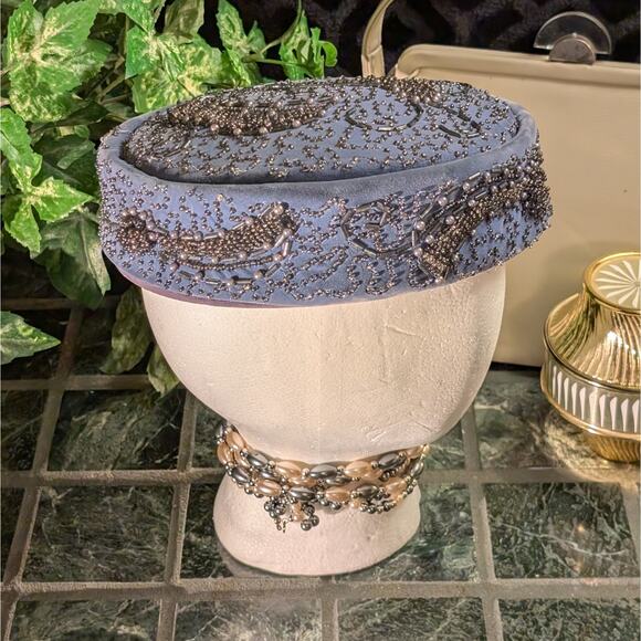 Mid Century Haute Couture Powder Blue Velvet Beaded Pillbox Hat Butterfly Lining - Picture 4 of 8